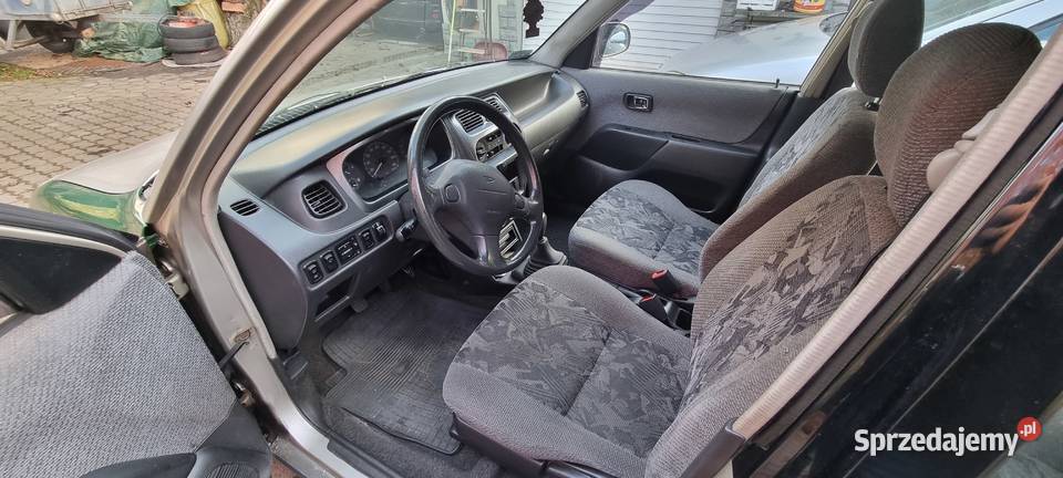 Daihatsu Sirion 10 Rok produkcji 1998