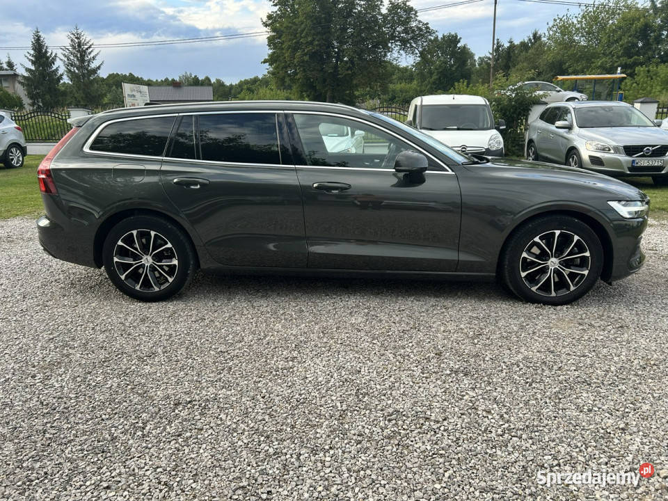 Volvo V60 Super stan Benzyna Hybryda II 2018 Nowe Iganie