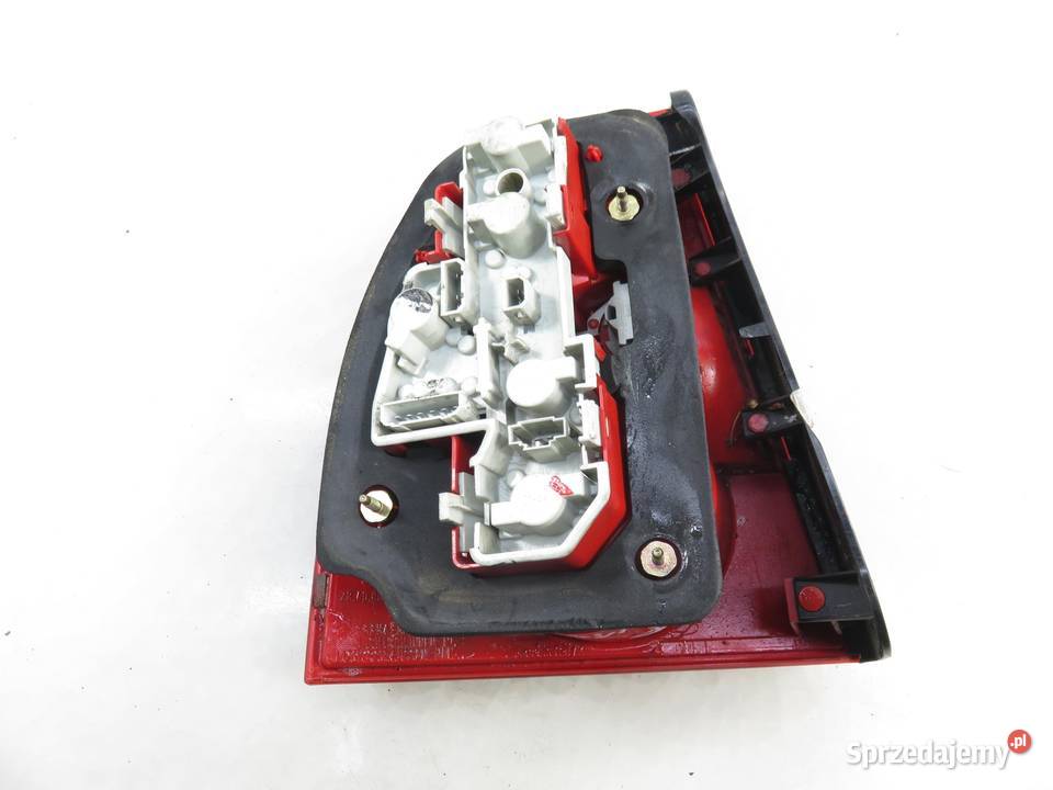LAMPA PRAWA TYLNA VW PASSAT B5 LIFT 3B5945096AE