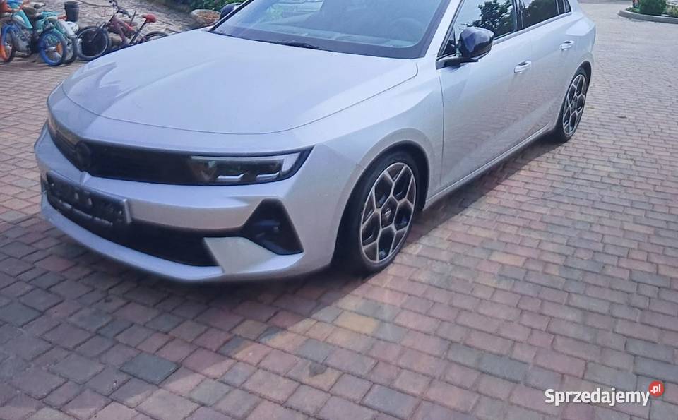 Opel Astra 12 benzyna turbo 96kW Ultimate pakiet Astra Borzytuchom sprzedam