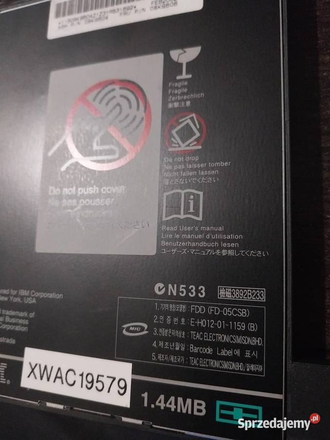 Stacja dyskietek IBM w miejsce napędu cd Grodzisk