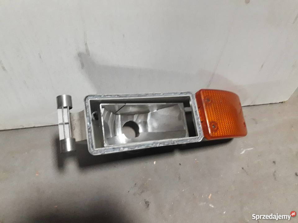 Lampa przeciwmgielna przód L 81253206111 MAN