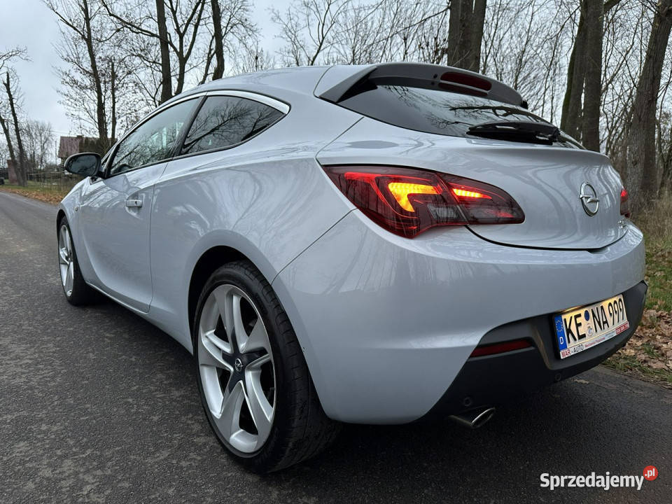 Opel Astra GTC 20 CDTI 165 Navi BiXenon Led Alu gniazdo AUX Astra kujawsko-pomorskie Józefkowo