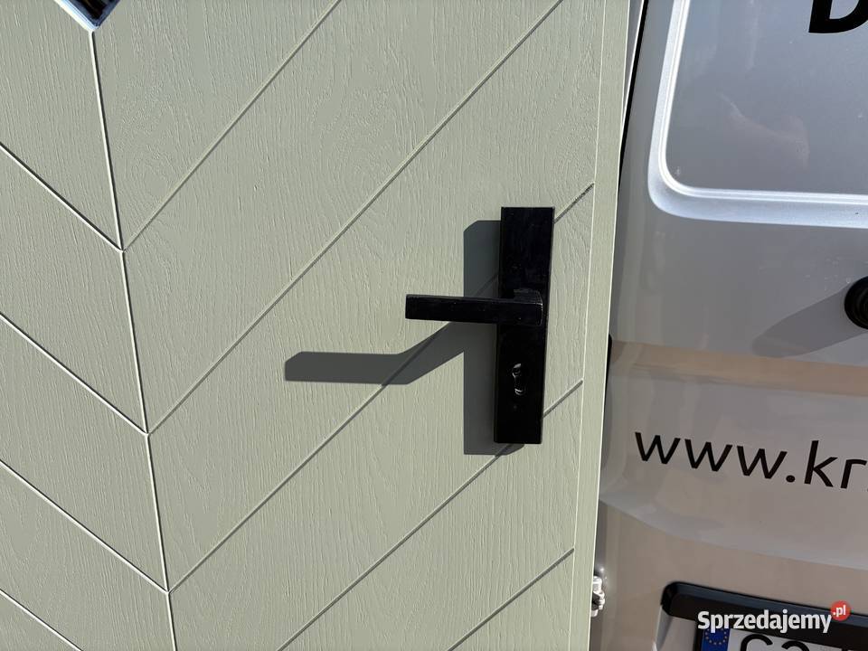 Drzwi drewnętrzne dostępne ręki RAL7033 Bobrowo sprzedam