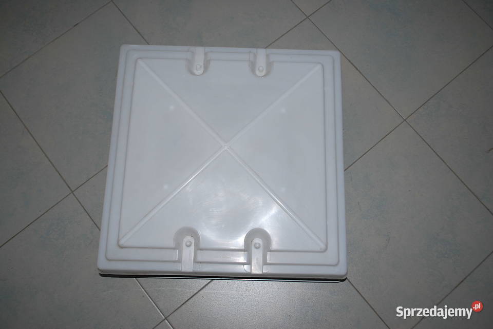 OKNO DACHOWESZYBERDACH 40x40 DO KAMPERAKEMPINGU Kampery Grzebowilk