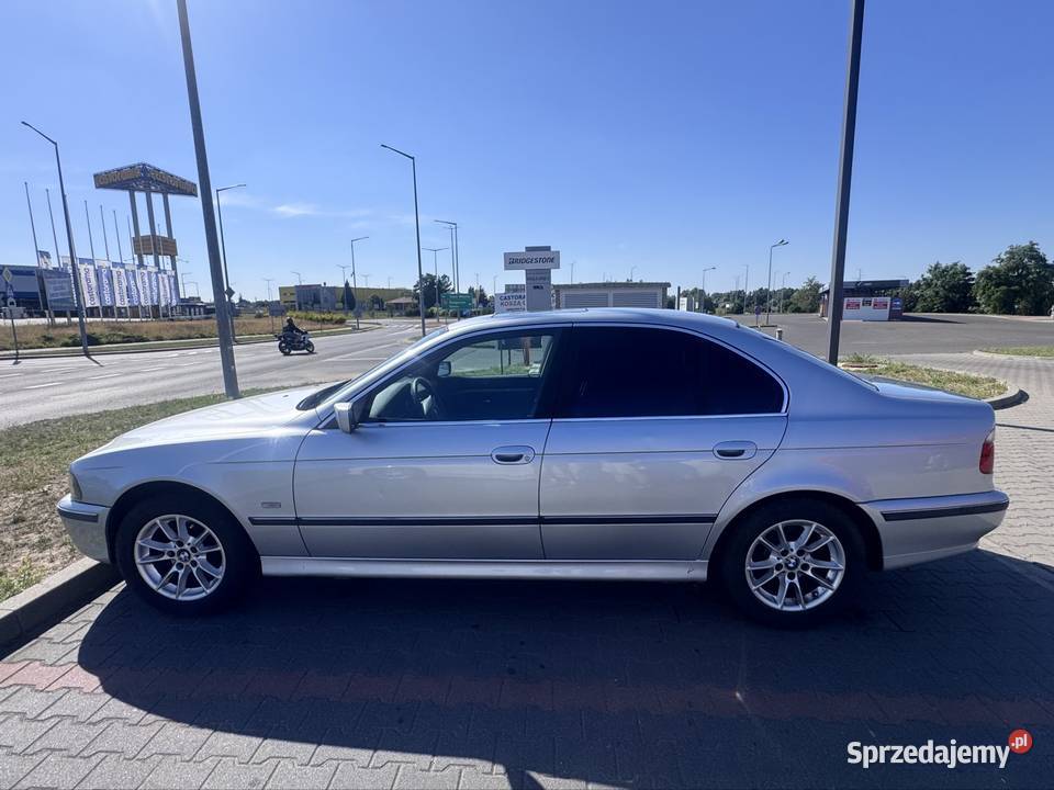 BMW e39 520i ładny stan blacharski możliwa Słupca sprzedam