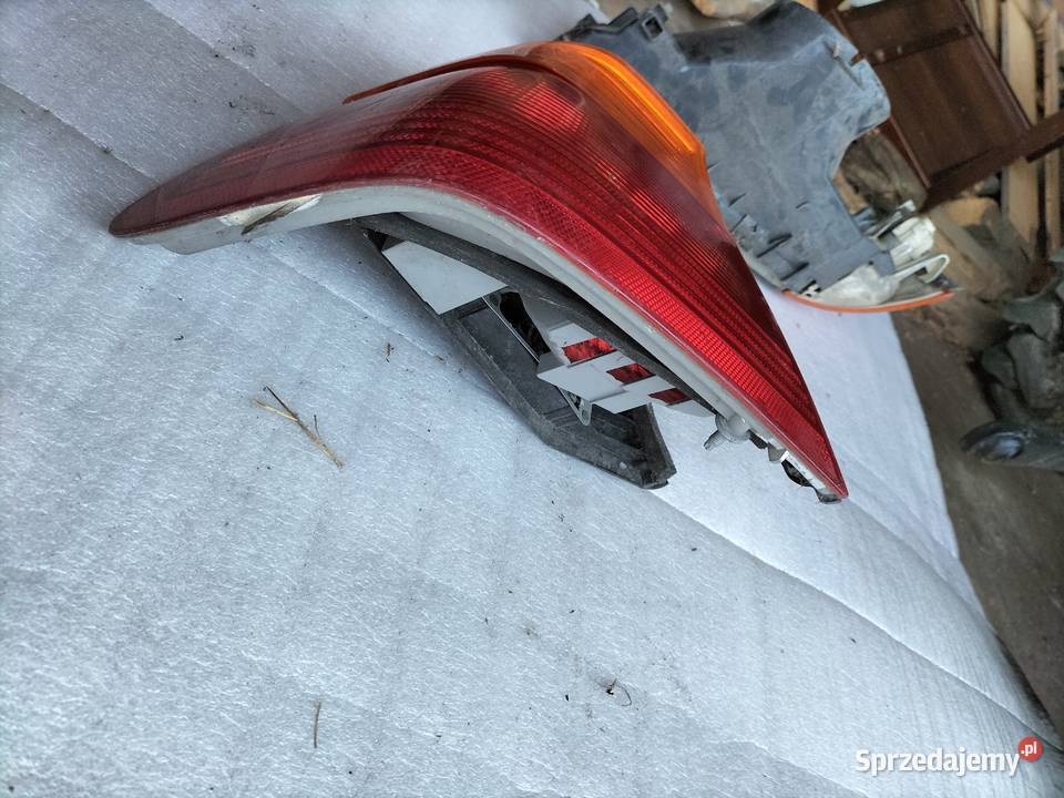 BMW 3 E46 LAMPA TYLNA TYŁ LEWA Oświetlenie Kamień-Kolonia