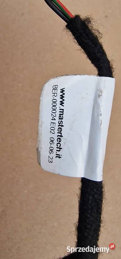 MASERATI LISTWA KAMERA TYŁ OŚWIETLENIE TABLICY osobowe Bieleń