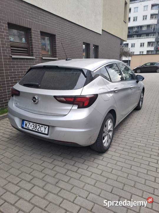 Opel Astra 15 CDTI 122 salon wielofunkcyjna kierownica Morawica