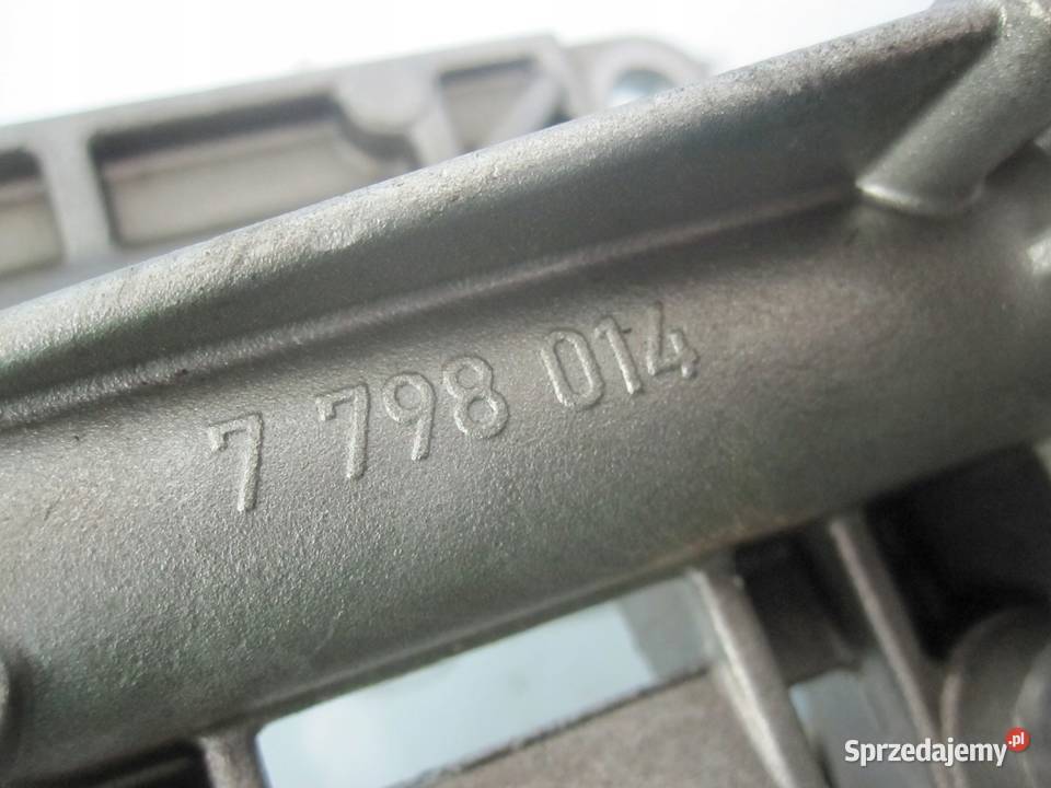 BMW 3 5 20 D N47D20C 177 09r pompa oleju 7798014 osobowe Smarowanie silnika świętokrzyskie Kielce