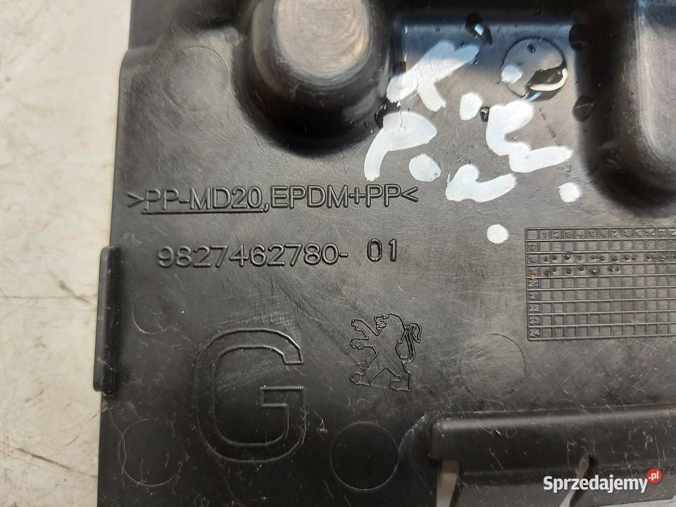 PEUGEOT 508 II Osłona zawiasu maski lewa