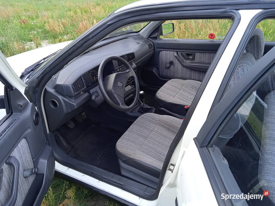 Peugeot 405 biały Brodnica