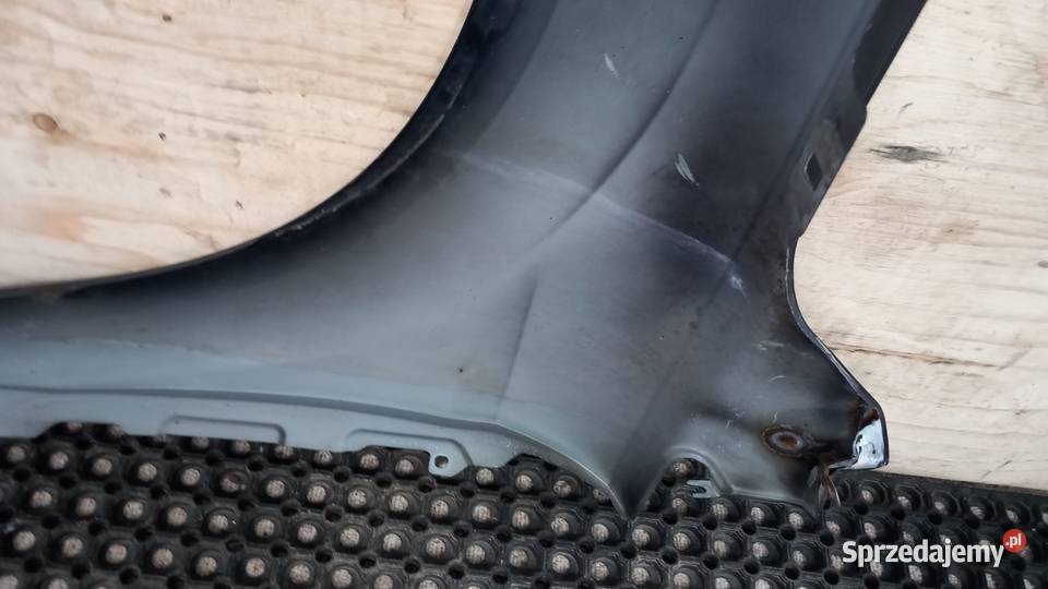 FORD FOCUS MK2 LIFT BŁOTNIK PRZÓD PRAWY H4