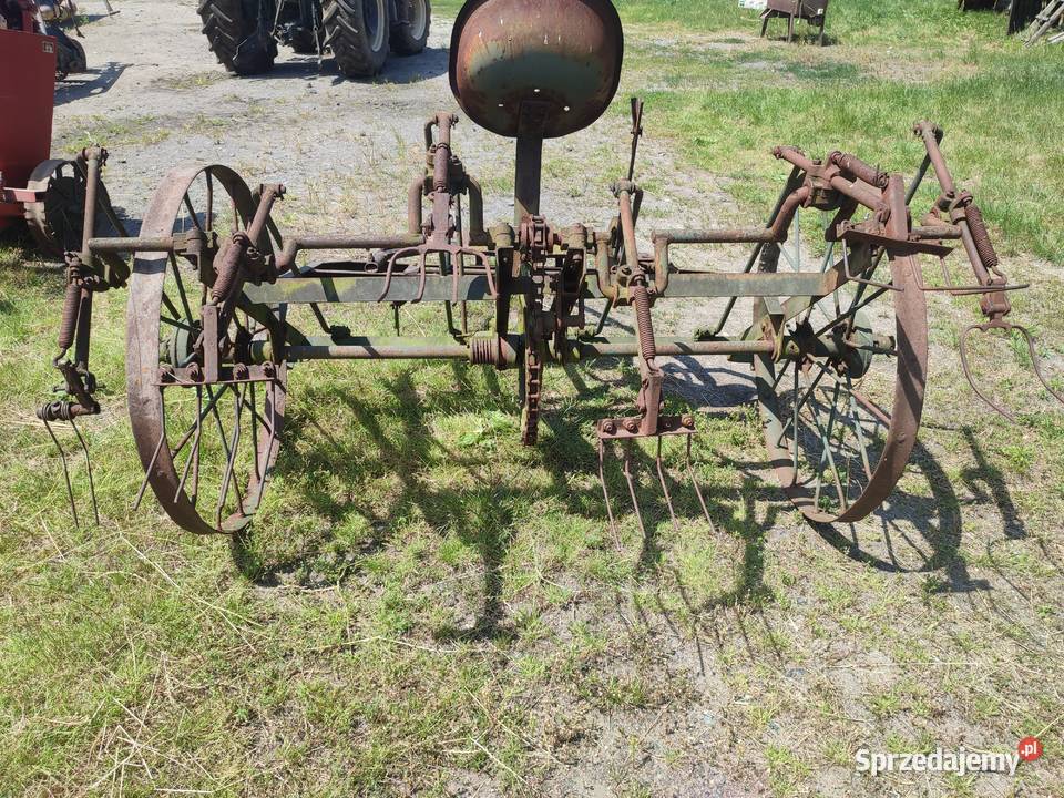 Przetrząsarka do siana Zgrabiarki i przetrząsacze wielkopolskie Stare Miasto