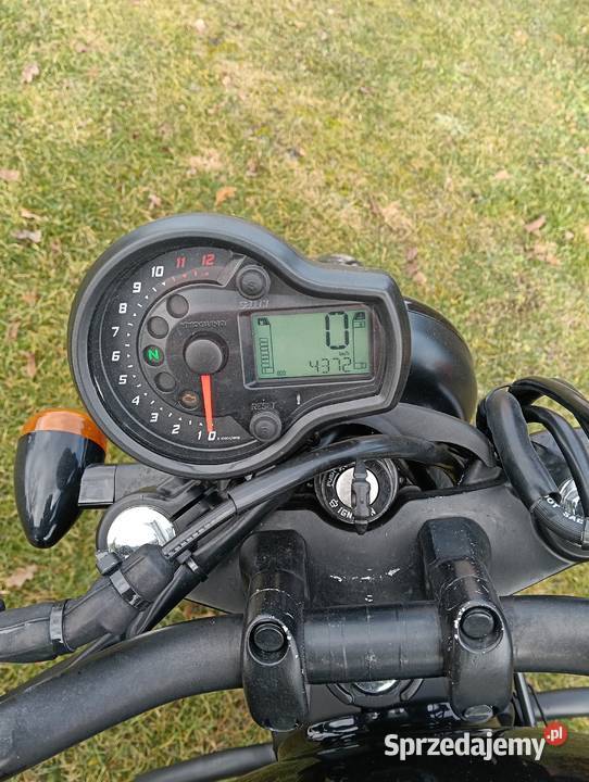 Hyosung Gv 125 siedzenie solo