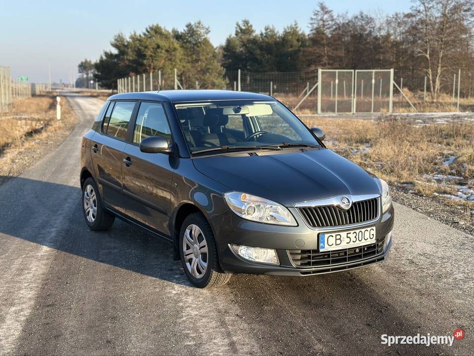 Skoda Fabia 14 16v salon Polska niski przebieg radio Škoda Bydgoszcz
