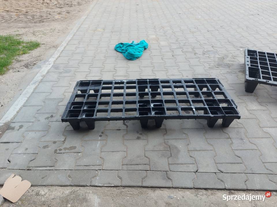 palety plastikowe solidne Goryń