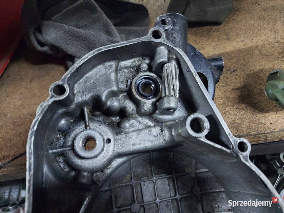 Yamaha DT 80 lc2 pokrywa prawa sprzęgła dekiel dolnośląskie Jelenia Góra sprzedam