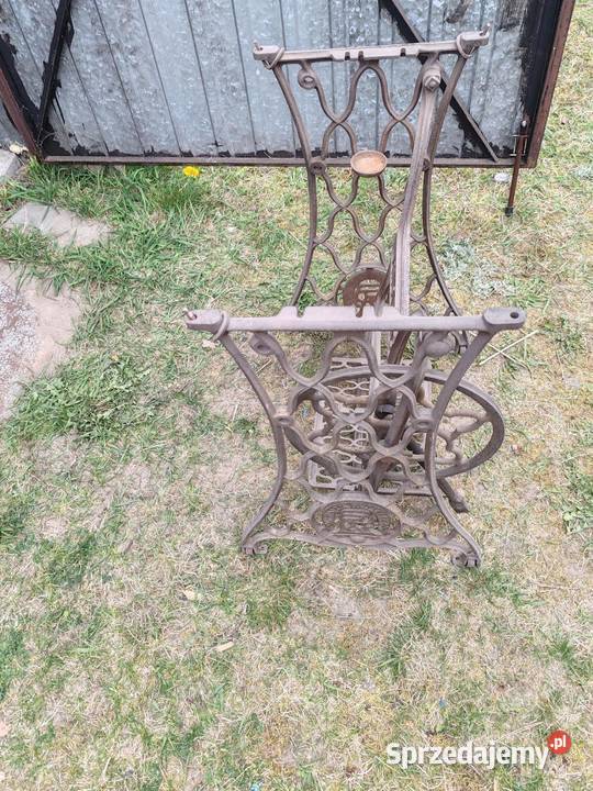 Żeliwna podstawa maszyny do szycia FR Konin