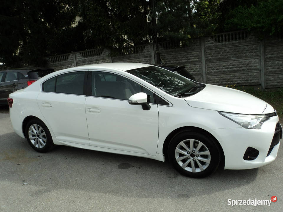 Toyota Avensis sprzedam Toyote AVENSIS 18 B serwisowany w ASO Avensis Lublin sprzedam