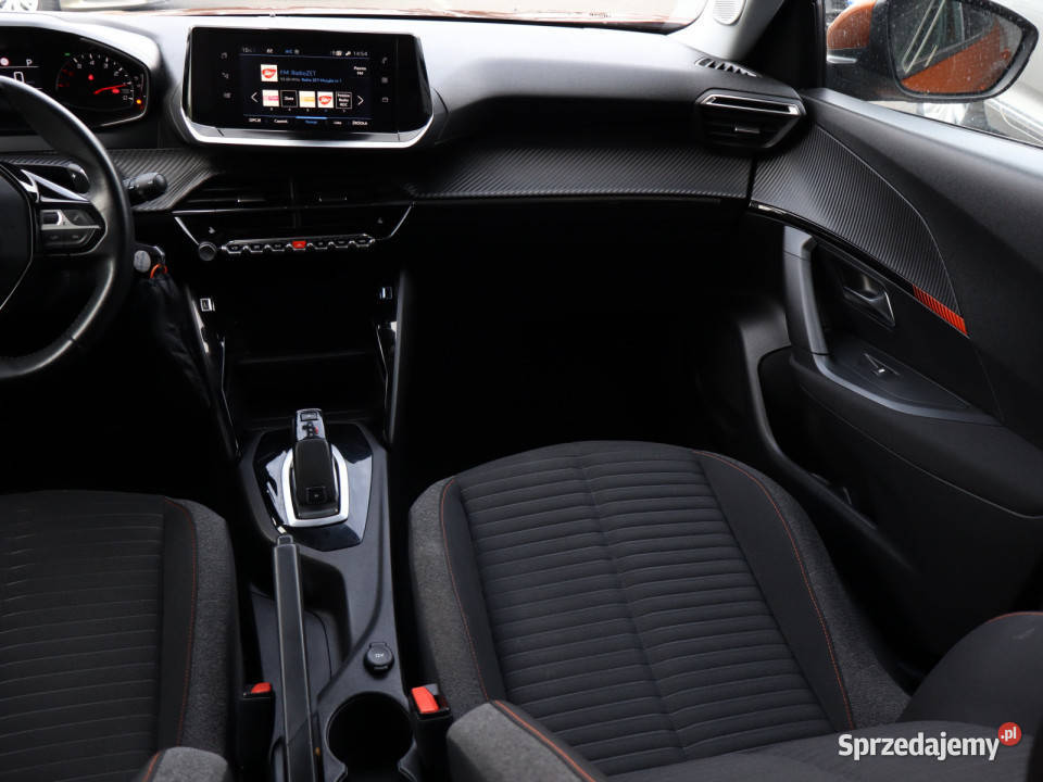 Peugeot 2008 12 PureTech światła LED Bielany Wrocławskie