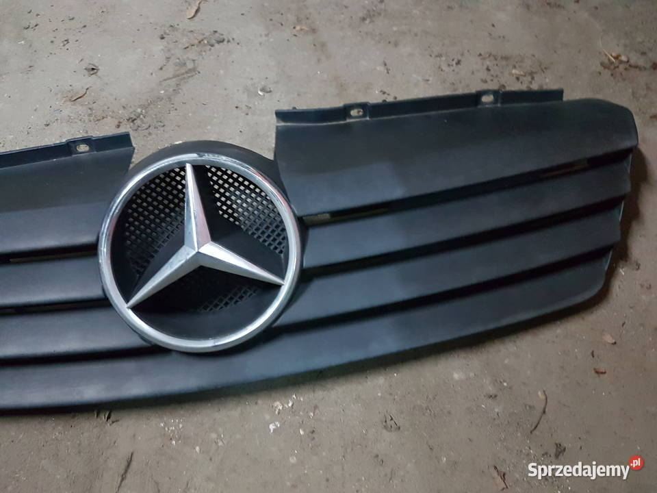 MERCEDES VANEO W414 ATRAPA GRILL ZNACZEK