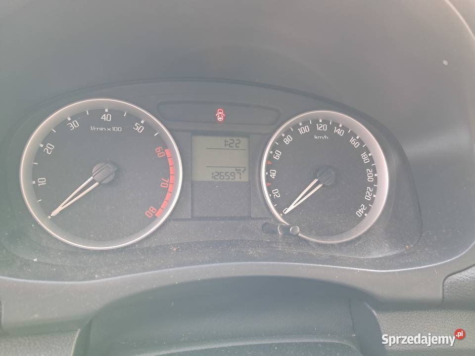Syndyk sprzeda samochód Skoda Fabia 14 benz 2007 podgrzewane fotele pomorskie Wejherowo
