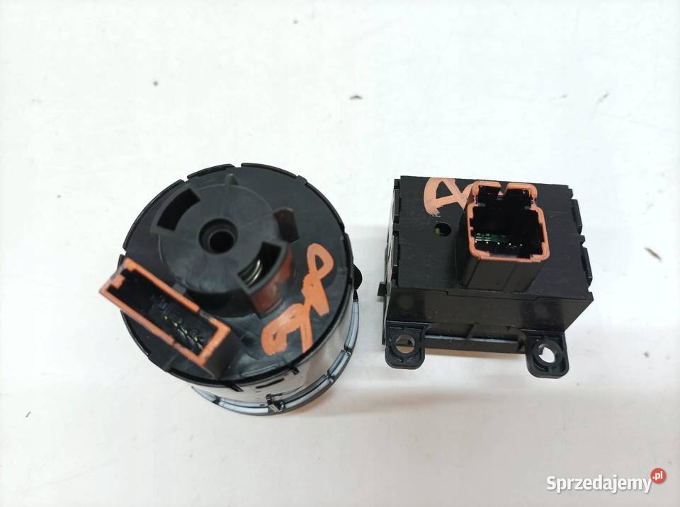 PRZEŁĄCZNIK ŚWIATEŁ 68158243AB 68141052AD Dodge świętokrzyskie sprzedam