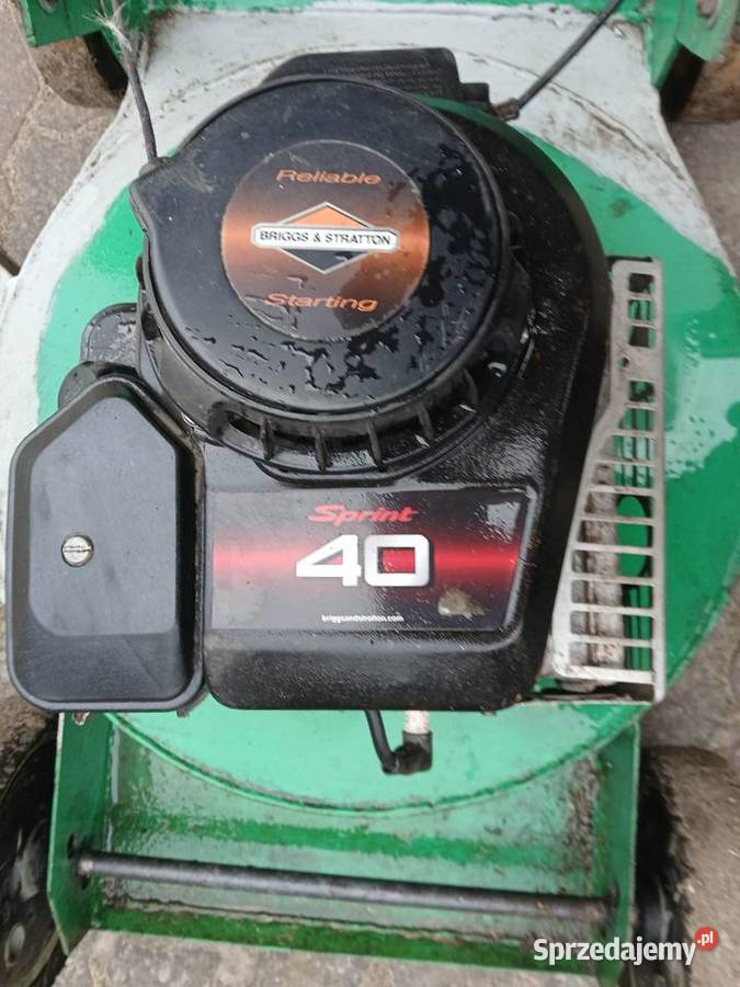 Silnik Briggs Stratton sprint 40 4 czterosuwowy Części i akcesoria świętokrzyskie Ostrowiec Świętokrzyski
