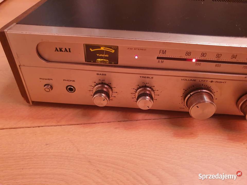 Akai amplituner vintage