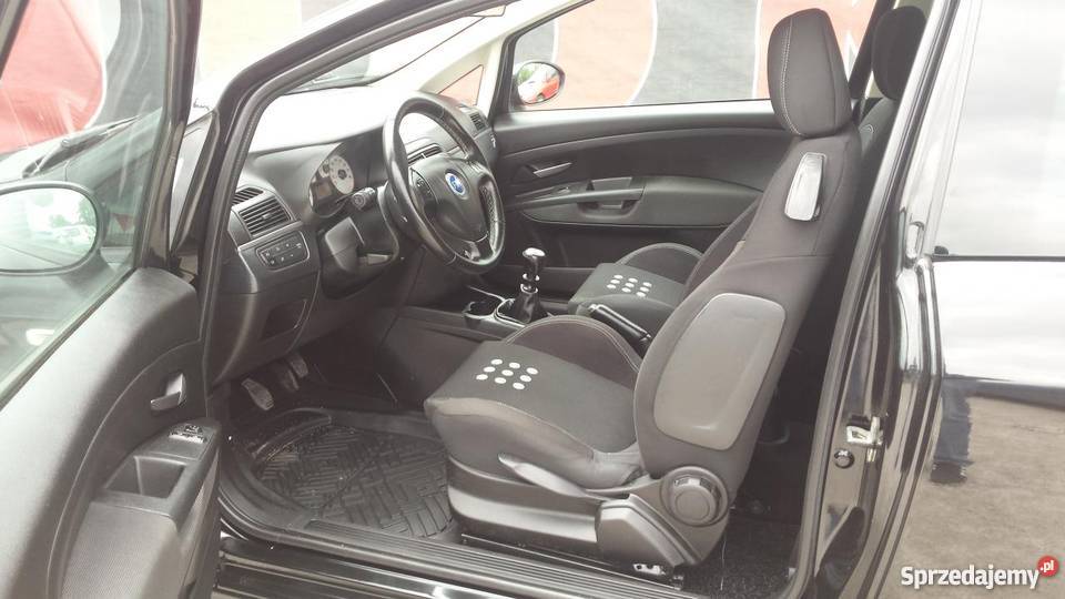 Fiat Grande Punto czarny autoalarm Strzegom sprzedam