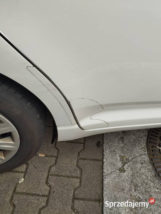 Toyota Avensis sedan salon 2 wl małopolskie