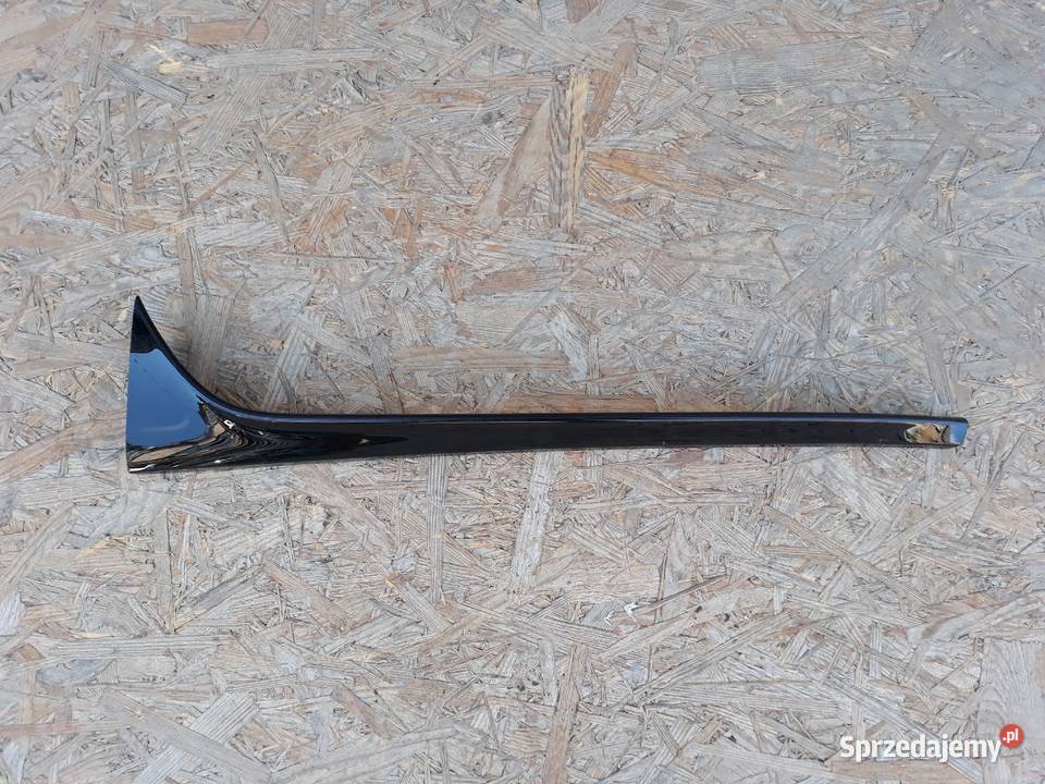SKODA SCALA LISTWA KLAPY BAGAŻNIKA LEWA TYŁ LEWY Motoryzacja Międzychód