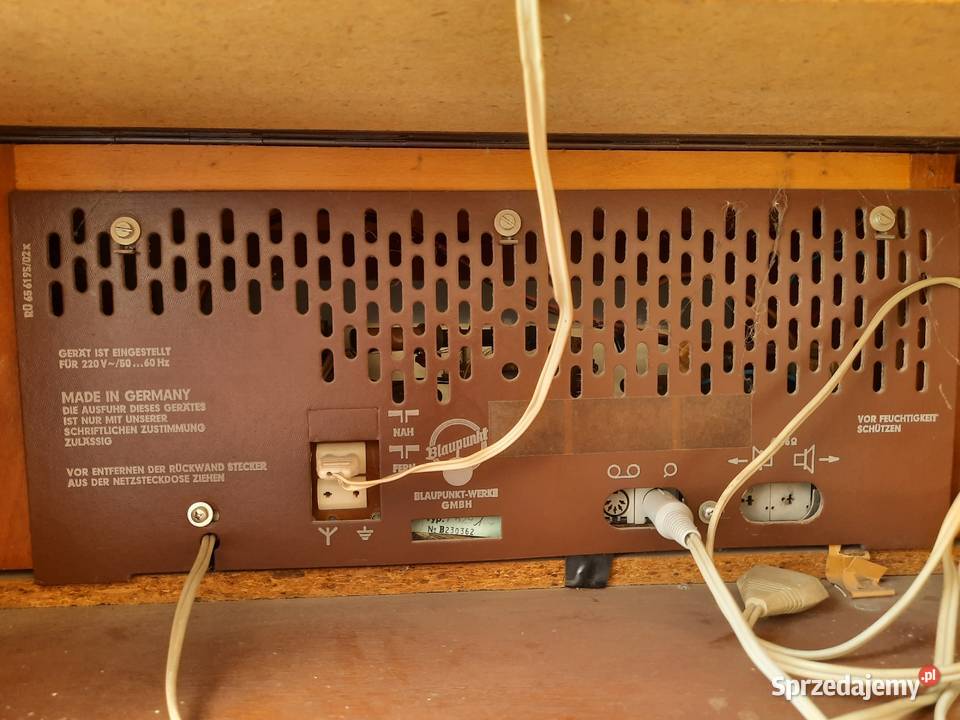 piękna komoda z radiem Blaupunkt 348 Byczyna sprzedam