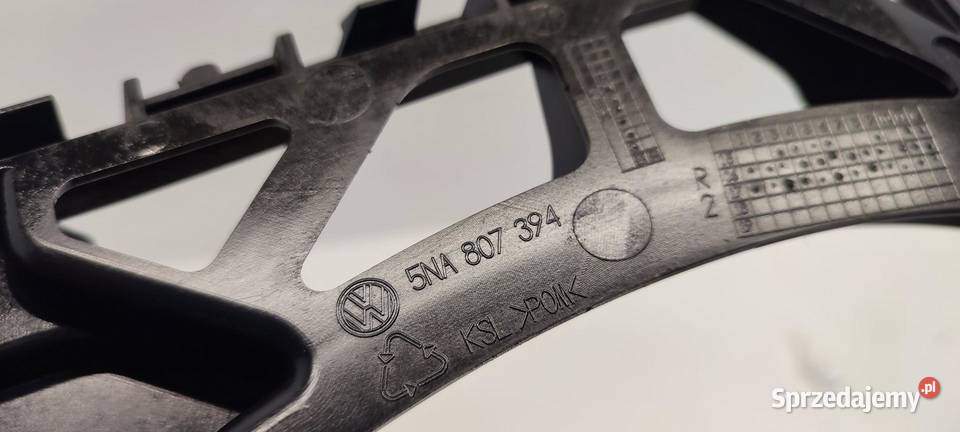 VW TIGUAN II ŚLIZG ZDERZAKA PRAWY TYŁ 5NA807394