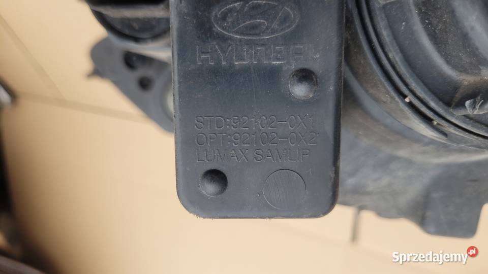 HYUNDAI i10 LIFT LAMPA PRAWA PRZÓD REFLEKTOR śląskie Ruda Śląska