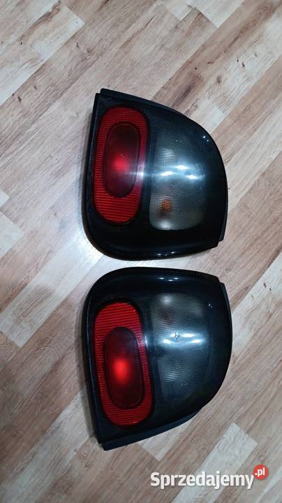 Lampy tylne scenic 1 Lampy tylne