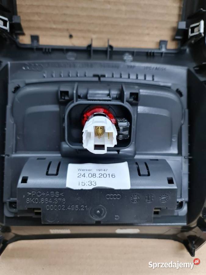 NOWA Oryginalna osłona tunelu środkowego AUDI Q5 Rok produkcji 2015 wielkopolskie Wolsztyn