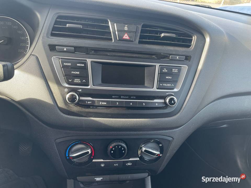 HYUNDAI I20 12i 84 Intuitive DT413 szary Opole