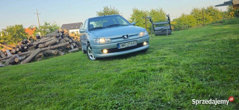 Peugeot 306