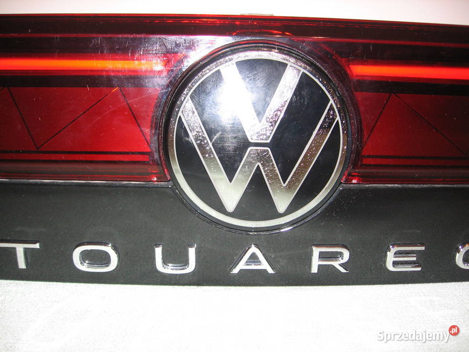 760945307E VW Touareg Tylna lampa blenda tylnej osobowe Warszawa