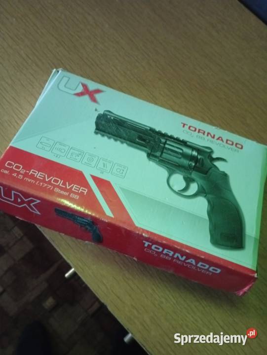 Rewolwer wiatrówka UMAREX Krosno