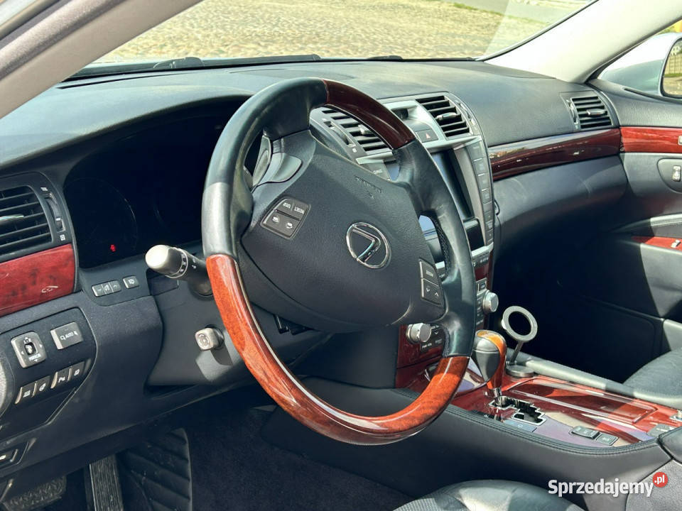 Lexus LS LS460 AWD IV 20062017 ASR (kontrola trakcji) Siedlce