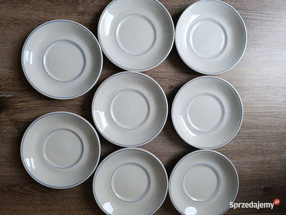 Talerzyki nieużywane deserowe 8 sztuk z fabryki świętokrzyskie Kielce sprzedam