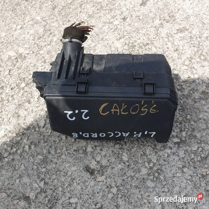 HONDA ACCORD VIII 22 SKRZYNKA BEZPIECZNIKOW 10R Łochowice sprzedam