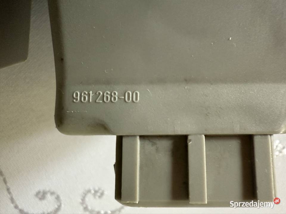 Oprawki Żarówek Tylnej Lampy Ford 89FG13N004BA Rok produkcji 1989 Czerwionka-Leszczyny