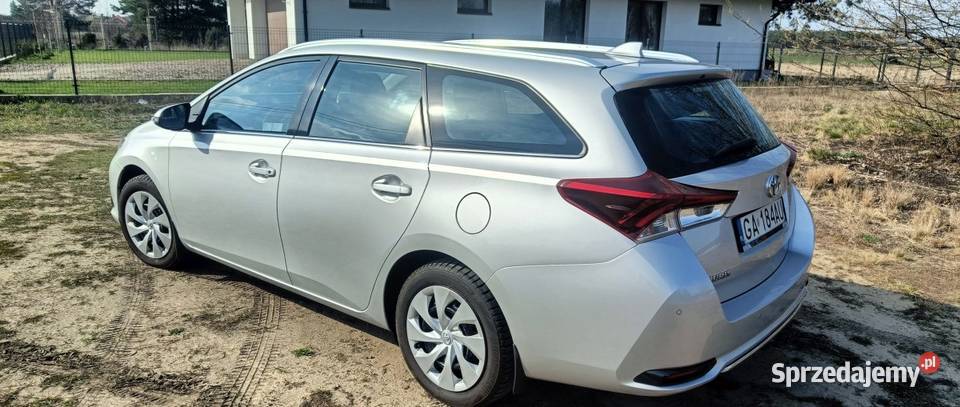 toyota auris kombi 16 benzyna garażowany Ostrołęka