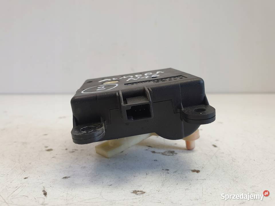 Nissan Almera N16 SILNICZEK NAGRZEWNICY osobowe Rudka