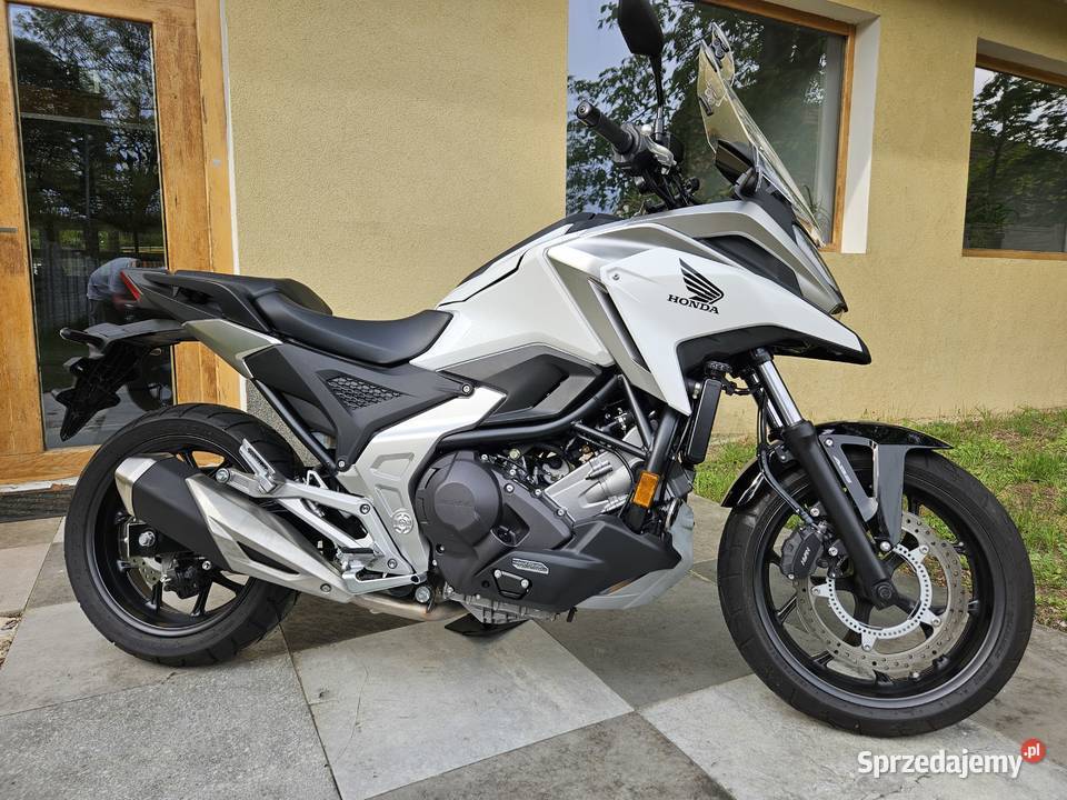 Honda NC 750X DCT aż 1876 salonowy stan pachnie nieuszkodzony Zielona Góra