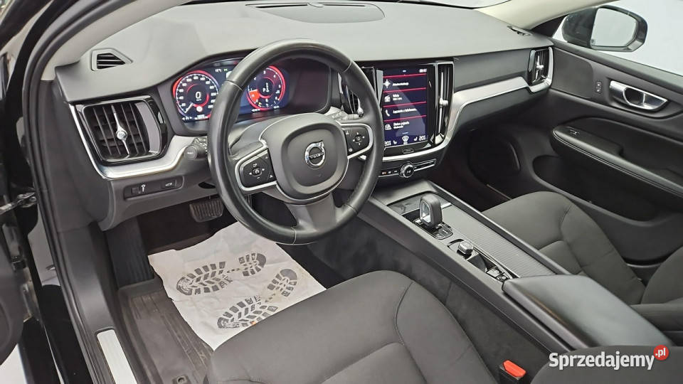 Volvo V60 V60 B4 D Momentum Z Polskiego Salonu isofix Warszawa